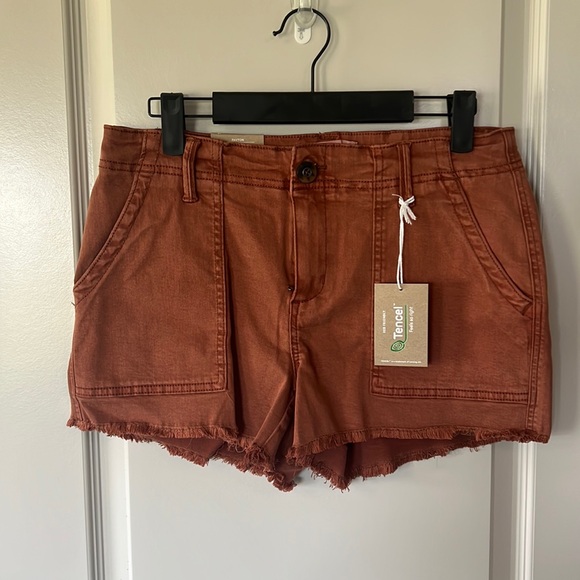 NWT BKE Payton Mid-Rise Short - Picture 1 of 3